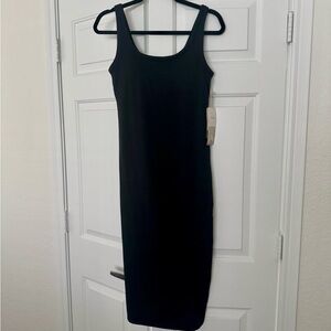 Vuori Black Sleeveless Sheath Dress Midi Scoop Neck